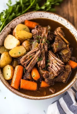 Easy Slow Cooker Pot Roast Recipe With Vegetables