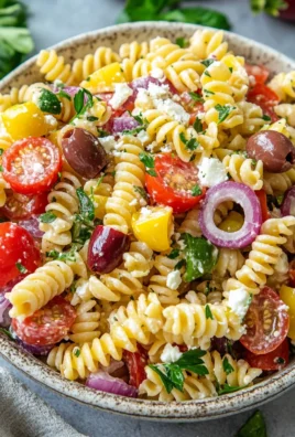 Easy Greek Pasta Salad